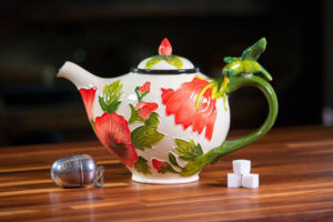 White Hibiscus Teapot